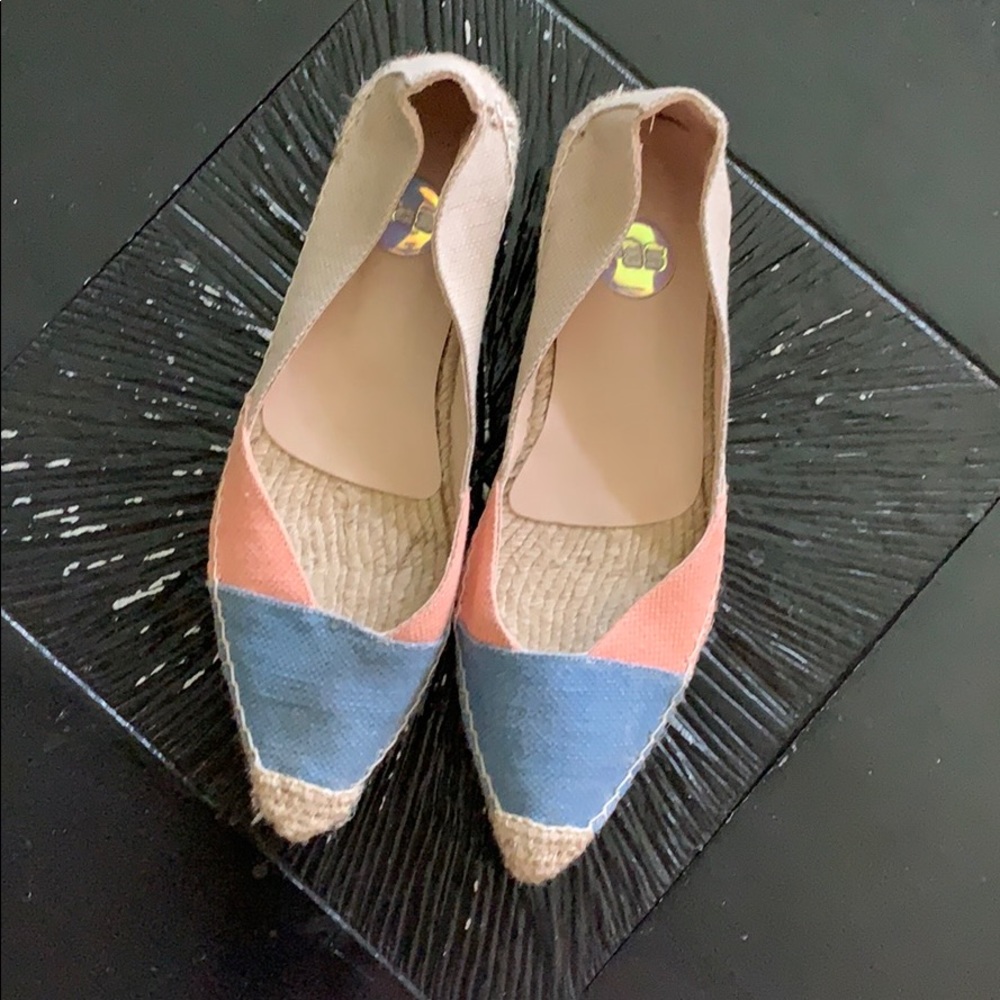 NWT Ras Espadrilles Size 9